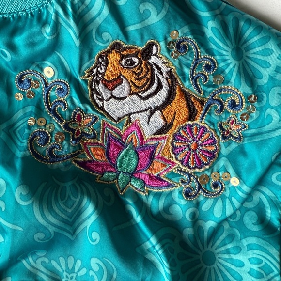 Disney Princess Jasmine & Tiger Rajah bomber Jacket - Picture 8 of 11